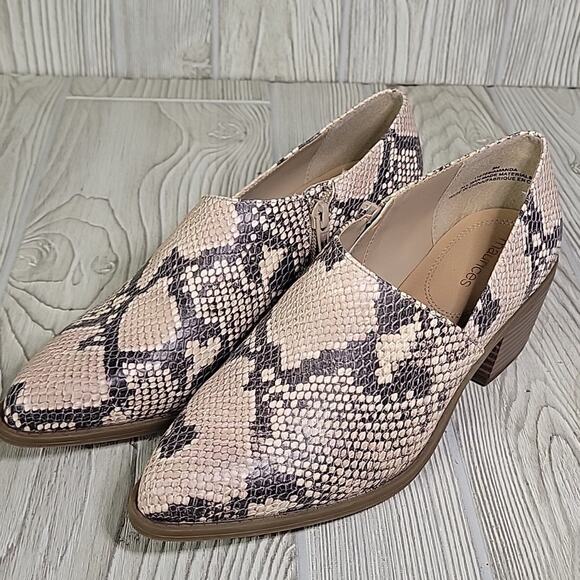 Maurices Amanda Snakeprint Slip On Ankle Boots Womens Size 8 - Picture 11 of 13